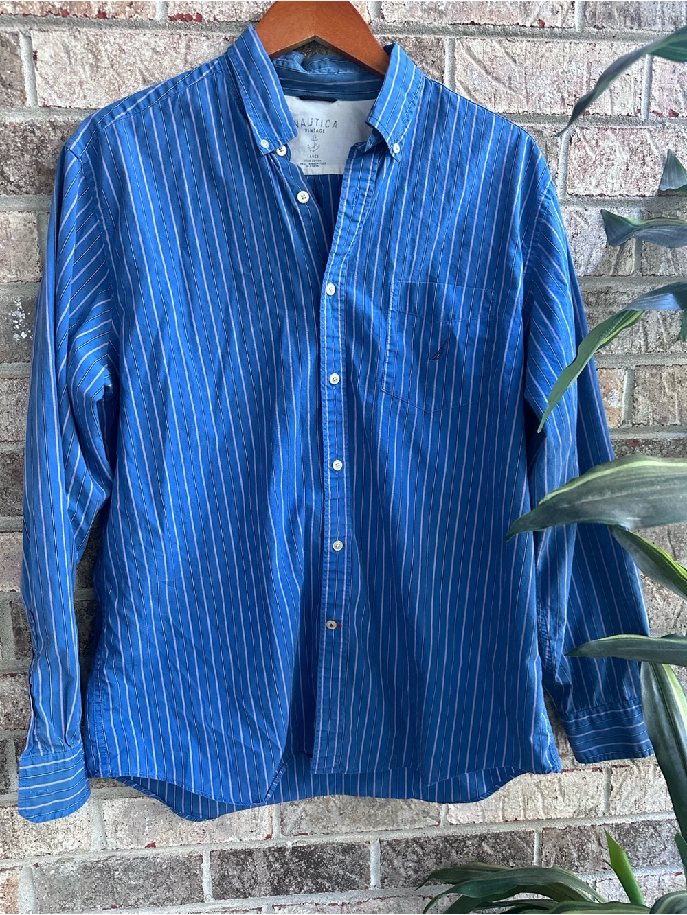 Preppy Nautica Men’s Blue Pink Striped Button-Down Shirt Large